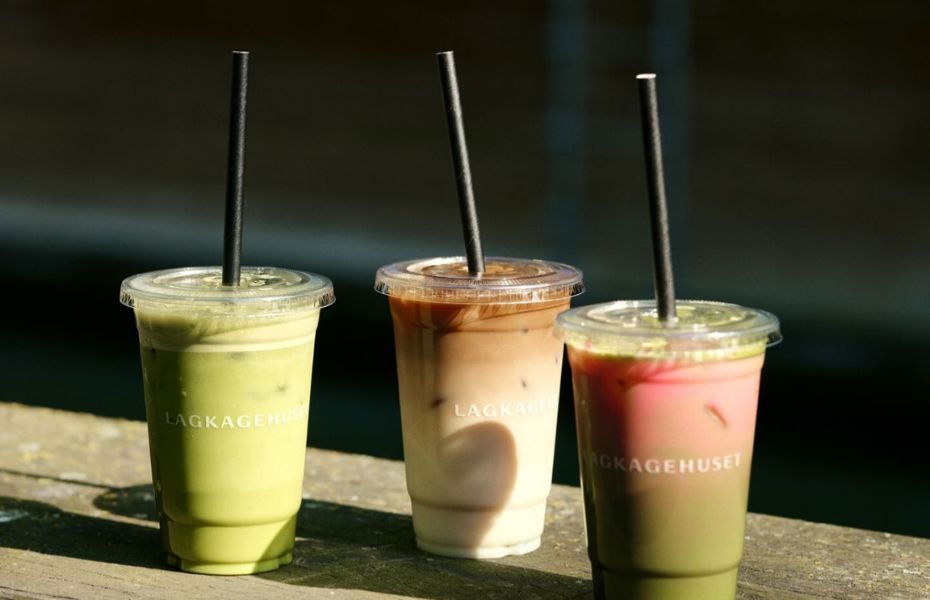 Lagkagehuset matcha og iskaffe